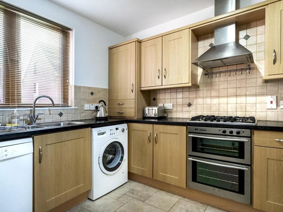 Pass The Keys Lovely 4Br Home W Garden 7 Min From City Centre Belfast