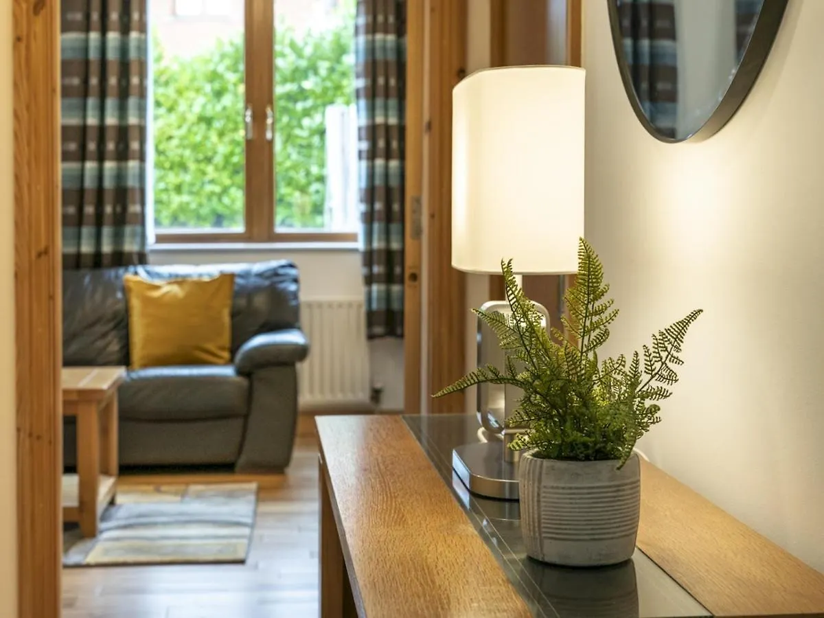 Pass The Keys Lovely 4Br Home W Garden 7 Min From City Centre Belfast 0*,  United Kingdom