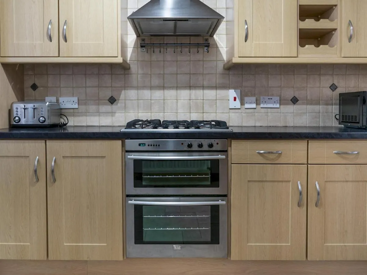 Holiday home Pass The Keys Lovely 4Br Home W Garden 7 Min From City Centre Belfast